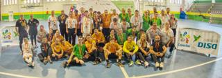 Goles y diversión por la inclusión en la fiesta del fútbol sala de Arucas