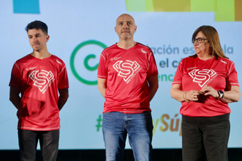 Álvaro Escuela y Yasmina Castro, ganadores del Trail Ribeira Sacra